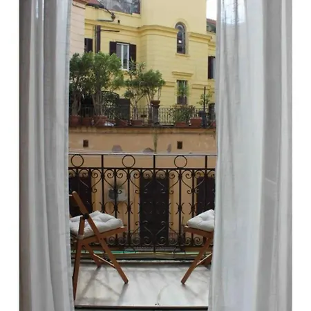 Porto 6 * Naples